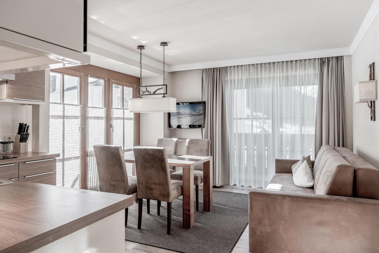 Hotel Garni Caroline Ischgl Bagian luar foto