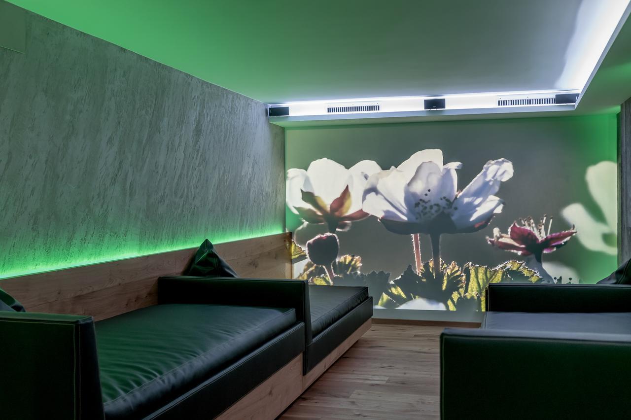 Hotel Garni Caroline Ischgl Bagian luar foto