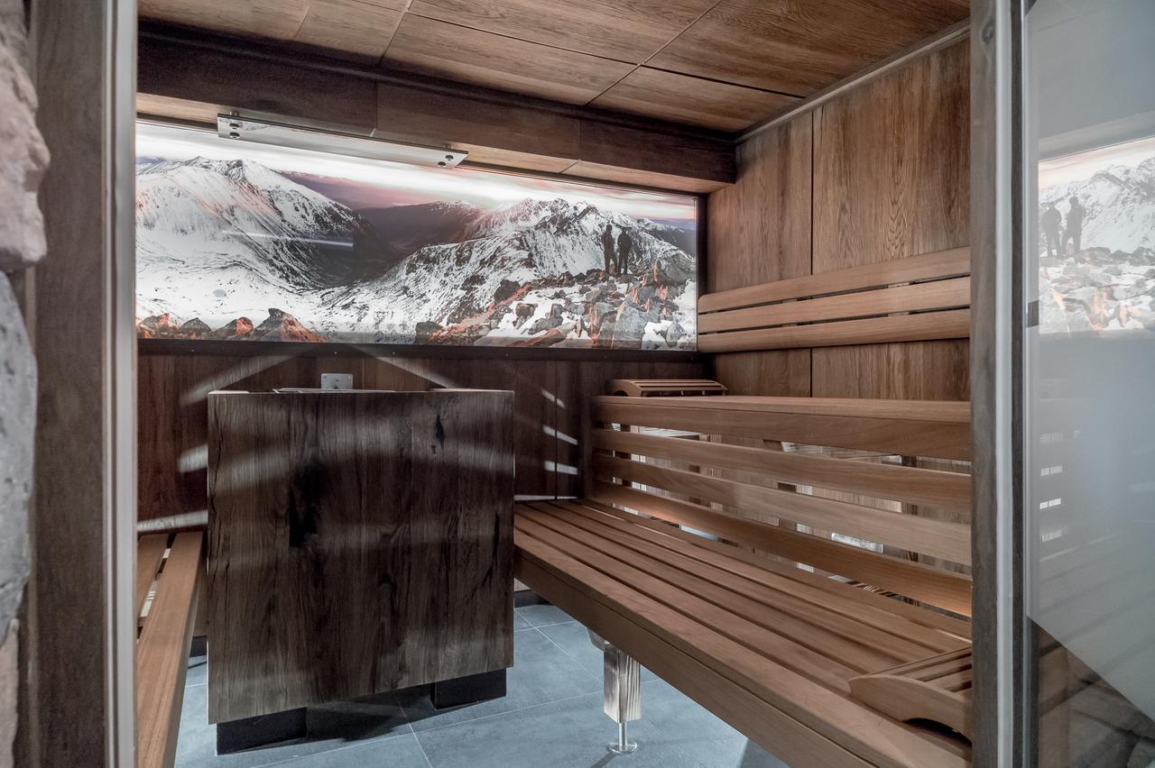 Hotel Garni Caroline Ischgl Bagian luar foto